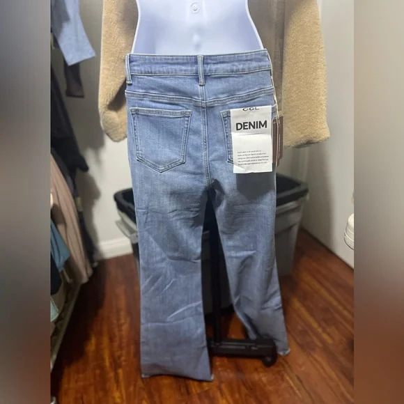 OGL Front Pocket Flare Jeans - Picture 6 of 6